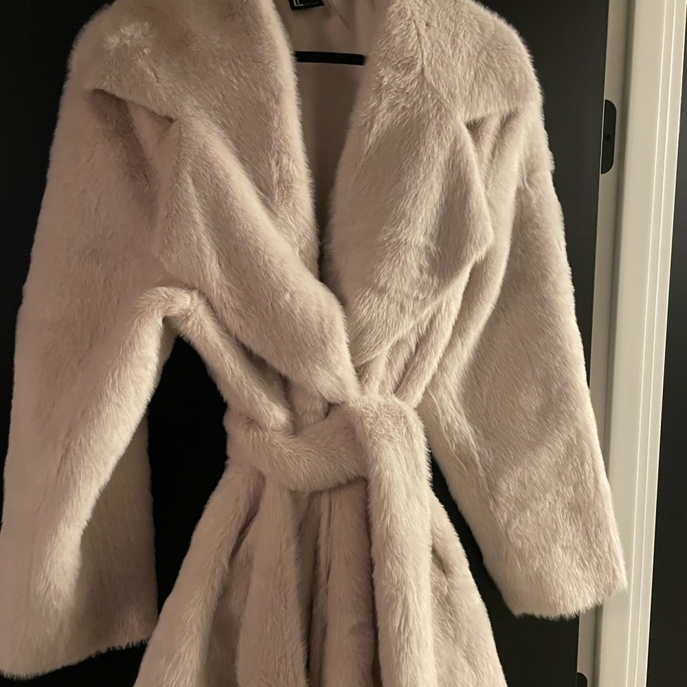 Love Token Cream Faux Fur Jacket L